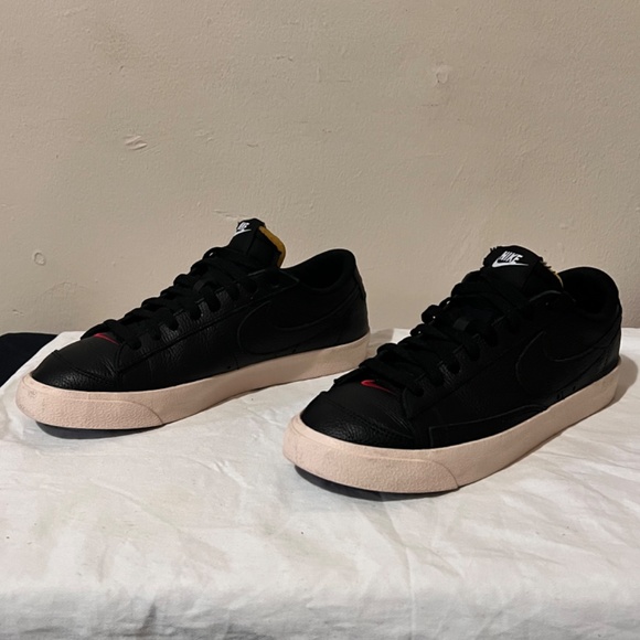 Nike Blazer Low 77 Black - Picture 1 of 7